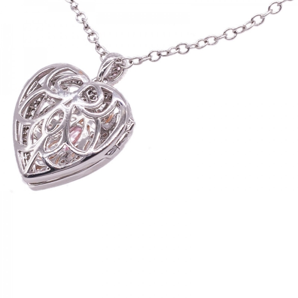 forma de pingente medalhão prata coração com paraiba e branco 
