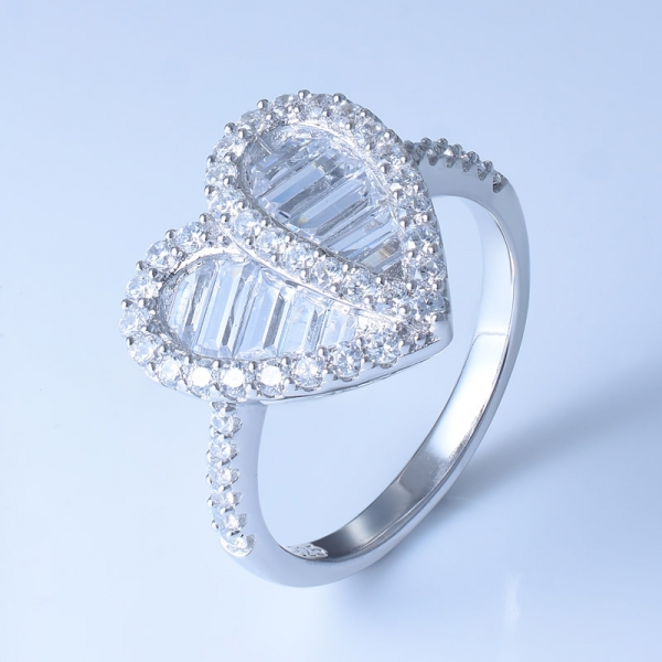 925 anel de prata em forma de coração adorável com corindo vermelho / branco cz 