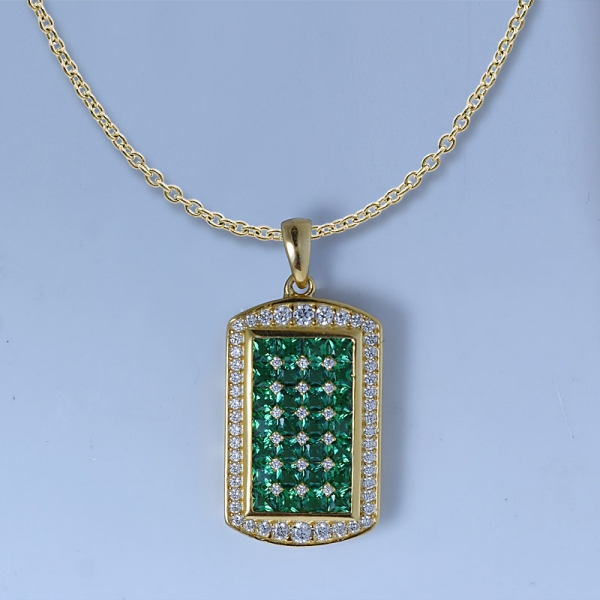 zircônia cúbica e ouro esmeralda simulado sobre colar de esmeralda em prata de lei 