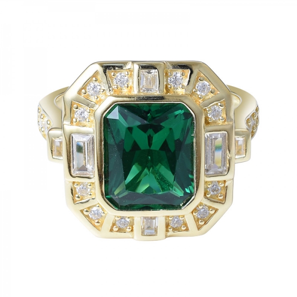 criado ouro esmeralda verde sobre anel de prata esterlina 