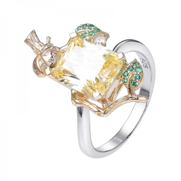 laboratório criou diamante amarelo corte esmeralda 2 tons sobre anel de noivado de prata esterlina 