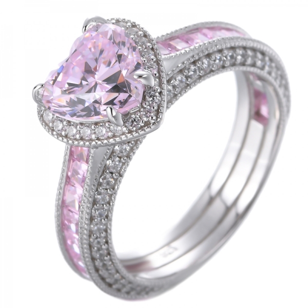 Formato de coração diamante rosa cor cúbica de zircônia ródio sobre anel de prata esterlina 