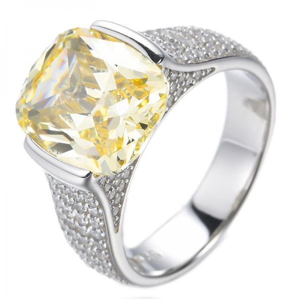Almofada diamante amarelo CZ com banho de ródio sobre anel de prata esterlina
 