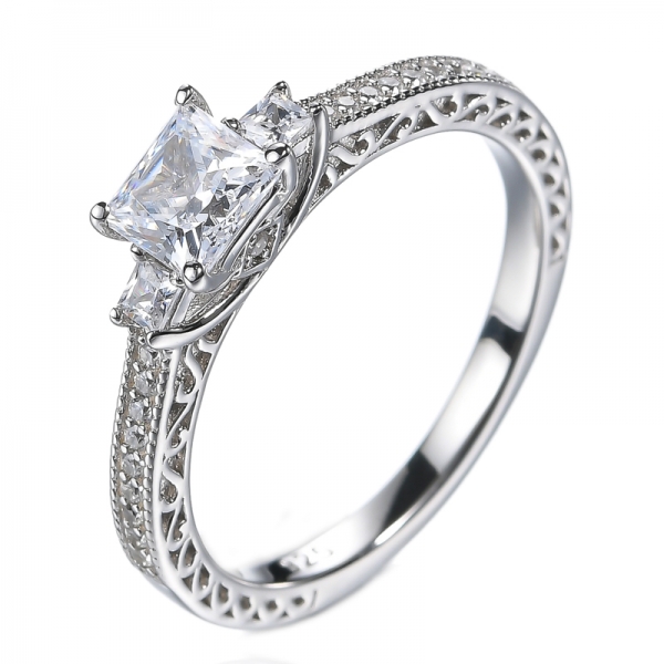 Anel de noivado de prata esterlina estilo art déco quadrado princesa corte 3 pedras
 