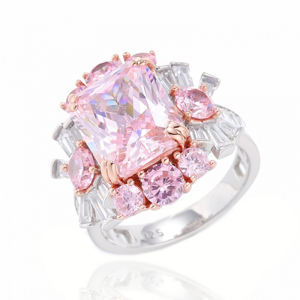 Anel de prata em forma de esmeralda com diamante rosa e zircão cúbico rosa redondo com banho de ródio e ouro rosa 