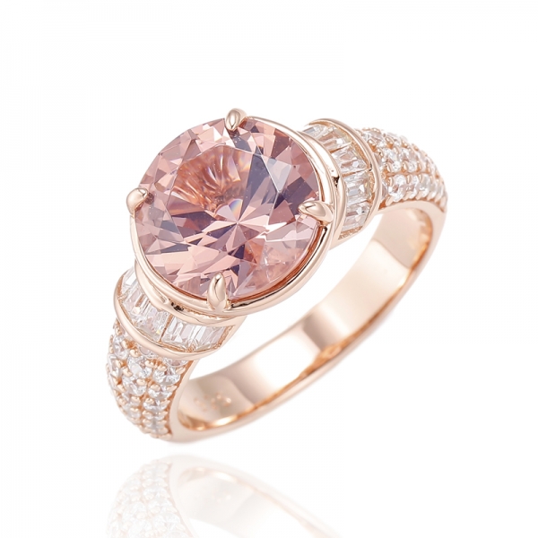 Anel de prata redondo de zircão cúbico branco de Morganite Nano e Baguette com chapeamento de ouro rosa 