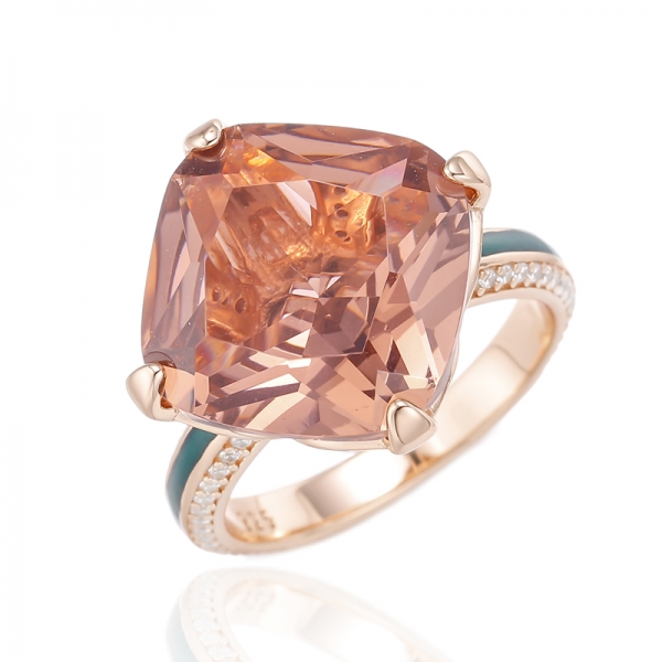 Almofada Morganite Nano e anel de prata esmaltado verde com chapeamento de ouro rosa 