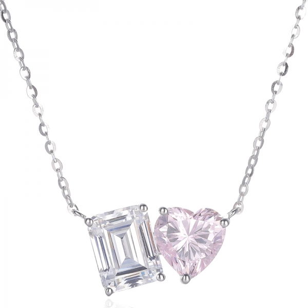 Colar de prata com zircônia cúbica branca e corte esmeralda em forma de coração com diamante rosa e ródio 