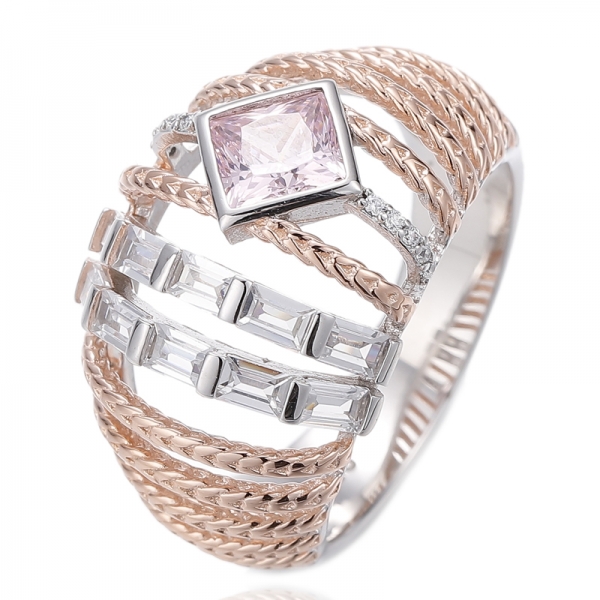 Anel de prata com zircônia cúbica branca e diamante quadrado rosa e baguete com banho de ródio e ouro rosa 