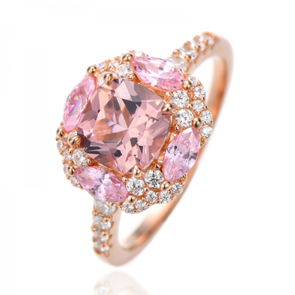 Anel de prata com nano morganita cushion e zircônia cúbica rosa marquise com banho de ouro rosa 