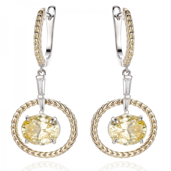Brinco de prata oval com diamante amarelo e zircônia cúbica branca cônica com revestimento em dois tons 
