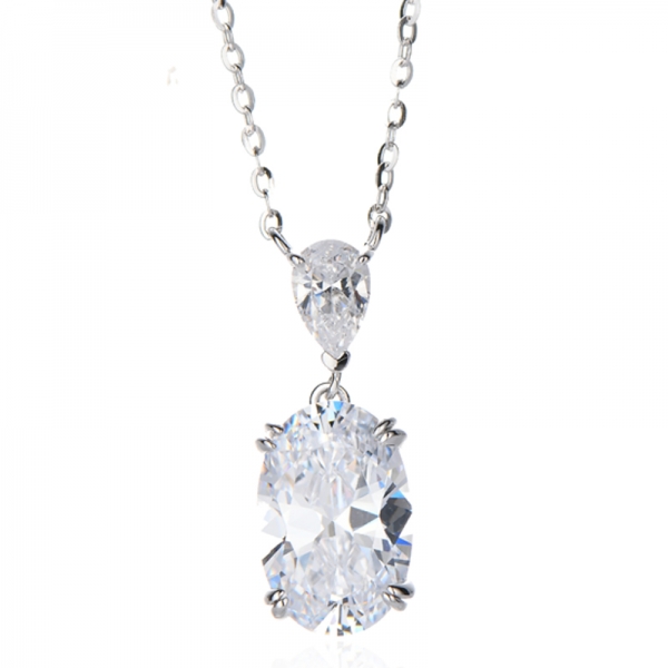 Colar oval e formato de pera com diamante G, zircônia cúbica e ródio em prata 