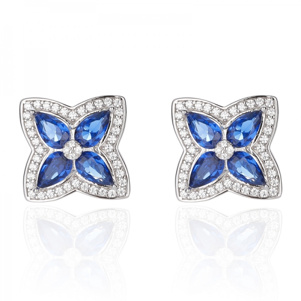 Brincos de prata 925 com morganita nano em formato de pera e zircônia cúbica branca redonda com banho de ouro rosa. 