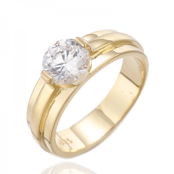 Anel redondo de morganita nano prata com banho de ouro rosa. 